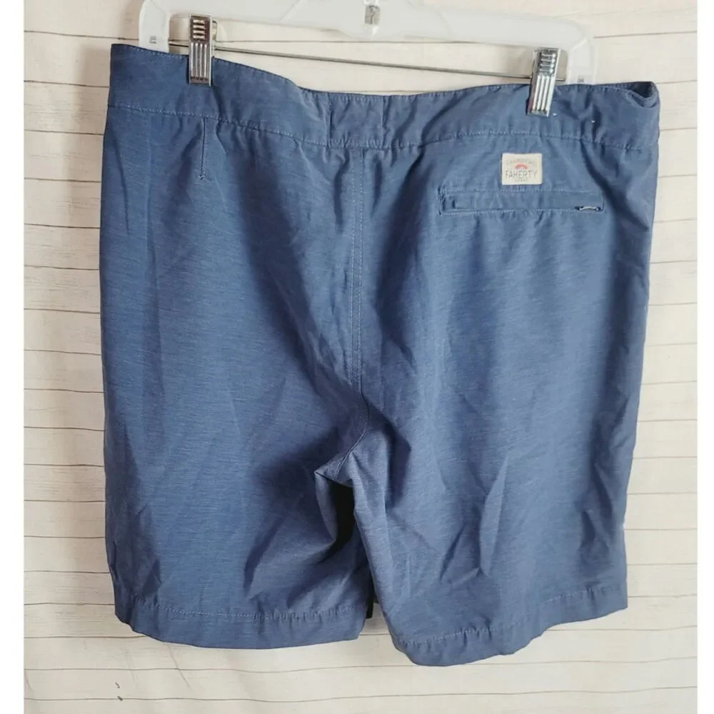 Faherty All Day Shorts Hybrid Performance Shorts in Blue, sz 34